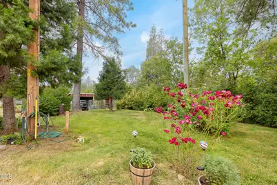 161 Soldier Creek, Grants Pass, OR 97526 - Photo 9