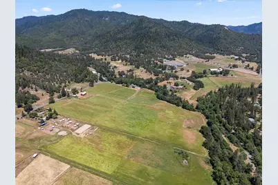 13500 E Evans Creek Road, Rogue River, OR 97537 - Photo 71