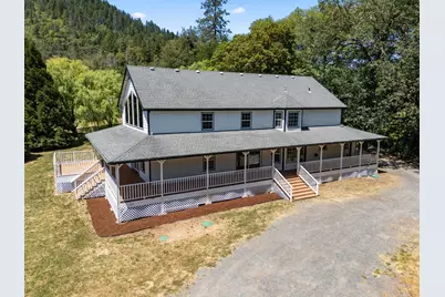 13500 E Evans Creek Road, Rogue River, OR 97537 - Photo 9