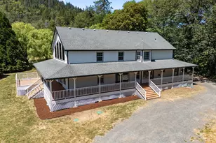 13500 E Evans Creek Rd, Rogue River, OR 97537 - Photo 9