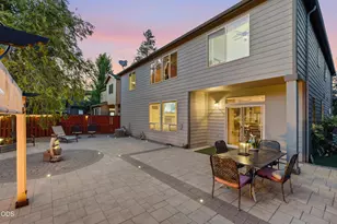 61235 Splendor, Bend, OR 97702 - Photo 9