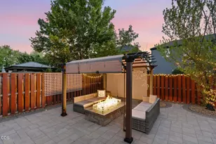 61235 Splendor, Bend, OR 97702 - Photo 21
