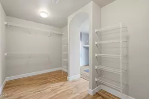 61235 Splendor, Bend, OR 97702 - Photo 35