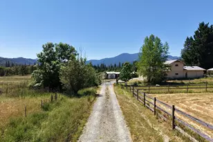 335 Sheraton Dr, Williams, OR 97544 - Photo 11