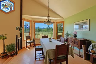 335 Sheraton Dr, Williams, OR 97544 - Photo 23