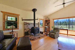 335 Sheraton Dr, Williams, OR 97544 - Photo 19