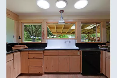 335 Sheraton Drive, Williams, OR 97544 - Photo 25