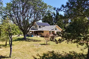 335 Sheraton Dr, Williams, OR 97544 - Photo 15