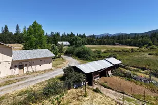 335 Sheraton Dr, Williams, OR 97544 - Photo 55