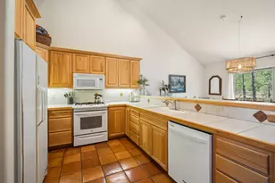 57742 Wallowa Ln, Sunriver, OR 97707 - Photo 13