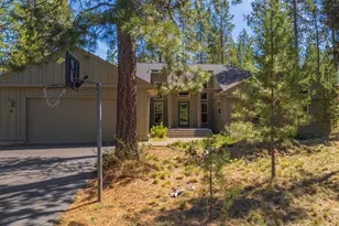 57742 Wallowa Ln, Sunriver, OR 97707 - Photo 43