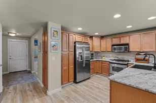 3714 SW 29th St, Redmond, OR 97756 - Photo 5
