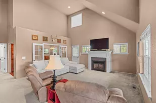1914 Old Military Rd, Medford, OR 97502 - Photo 7