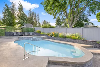 1914 Old Military Road, Medford, OR 97502 - Photo 37
