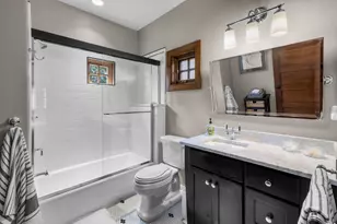 2216 NW 6th St, Bend, OR 97703 - Photo 33