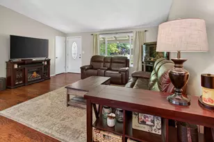 560 Souvenir St, Medford, OR 97501 - Photo 5