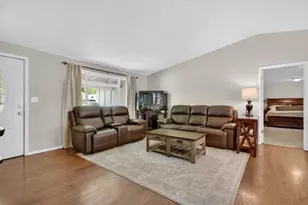 560 Souvenir St, Medford, OR 97501 - Photo 27