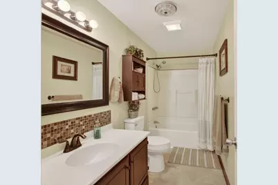 560 Souvenir Street, Medford, OR 97501 - Photo 9