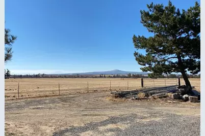 720 NW Glass, Madras, OR 97741 - Photo 13