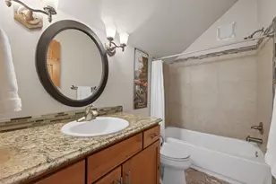 20180 Winston Loop, Bend, OR 97703 - Photo 47