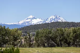 20180 Winston Loop, Bend, OR 97703 - Photo 3