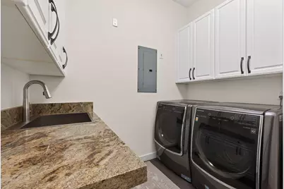 20180 Winston Loop, Bend, OR 97703 - Photo 41