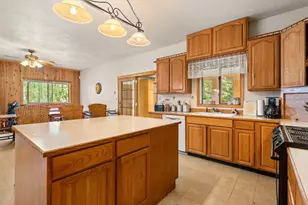 4046 Little Applegate Rd, Jacksonville, OR 97530 - Photo 17