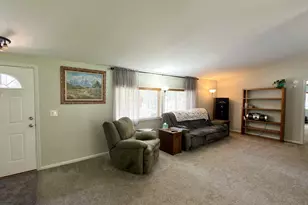 17667 Penny Ct, La Pine, OR 97739 - Photo 13