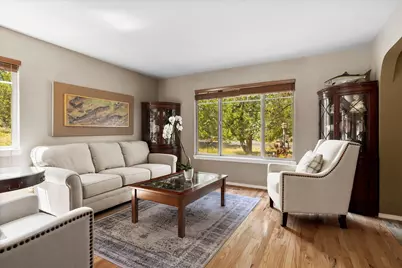 20423 Heritage Avenue, Bend, OR 97702 - Photo 7