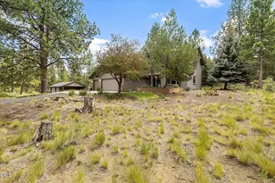 20423 Heritage Ave, Bend, OR 97702 - Photo 9