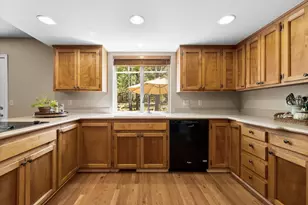 20423 Heritage Ave, Bend, OR 97702 - Photo 13