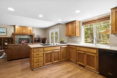 20423 Heritage Avenue, Bend, OR 97702 - Photo 11