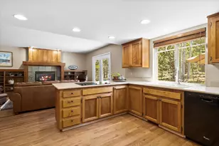 20423 Heritage Ave, Bend, OR 97702 - Photo 11