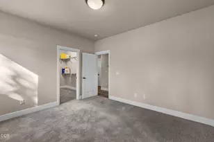 20909 Sotra Loop, Bend, OR 97702 - Photo 17