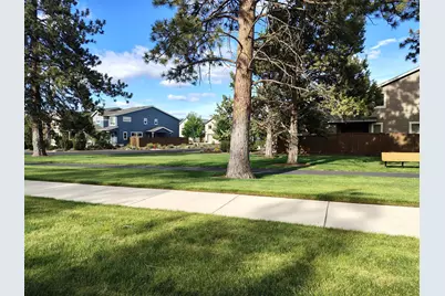 20909 Sotra Loop, Bend, OR 97702 - Photo 29