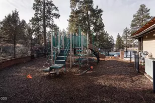 20909 Sotra Loop, Bend, OR 97702 - Photo 37