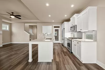 20909 Sotra Loop, Bend, OR 97702 - Photo 5