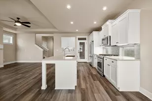 20909 Sotra Loop, Bend, OR 97702 - Photo 5