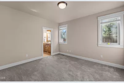 20909 Sotra Loop, Bend, OR 97702 - Photo 15