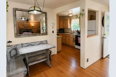 423 SE M Street, Grants Pass, OR 97526 - Photo 5