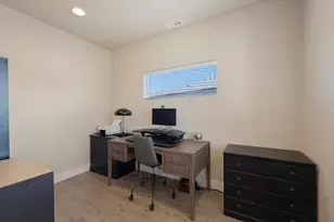 4999 SW Yew Pl, Redmond, OR 97756 - Photo 9