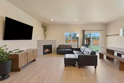 4999 SW Yew Place, Redmond, OR 97756 - Photo 15
