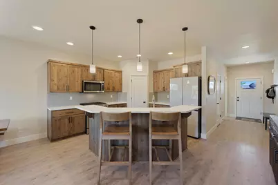 4999 SW Yew Place, Redmond, OR 97756 - Photo 11