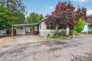 321 Clay St, Ashland, OR 97520 - Photo 3