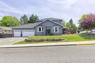965 NW Valley View Dr, Grants Pass, OR 97526 - Photo 43
