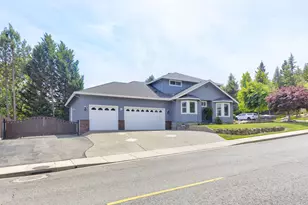 965 NW Valley View Dr, Grants Pass, OR 97526 - Photo 47