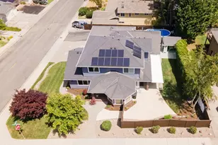 965 NW Valley View Dr, Grants Pass, OR 97526 - Photo 53