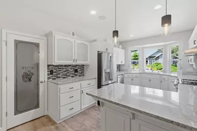 965 NW Valley View Drive, Grants Pass, OR 97526 - Photo 11