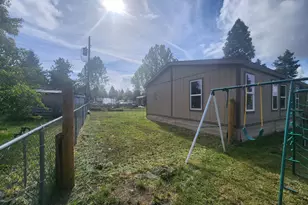 37725 Plehn Pines Dr, Chiloquin, OR 97624 - Photo 5