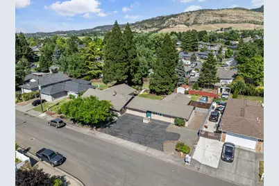 2930 Bailey Avenue, Medford, OR 97504 - Photo 41